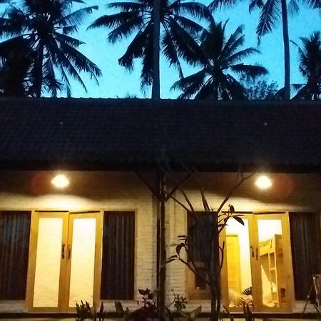Jungle House - Surf & Stay Pulukan Bagian luar foto