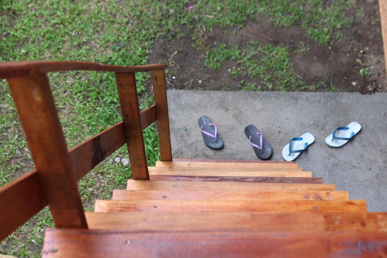 Jungle House - Surf & Stay Pulukan Bagian luar foto