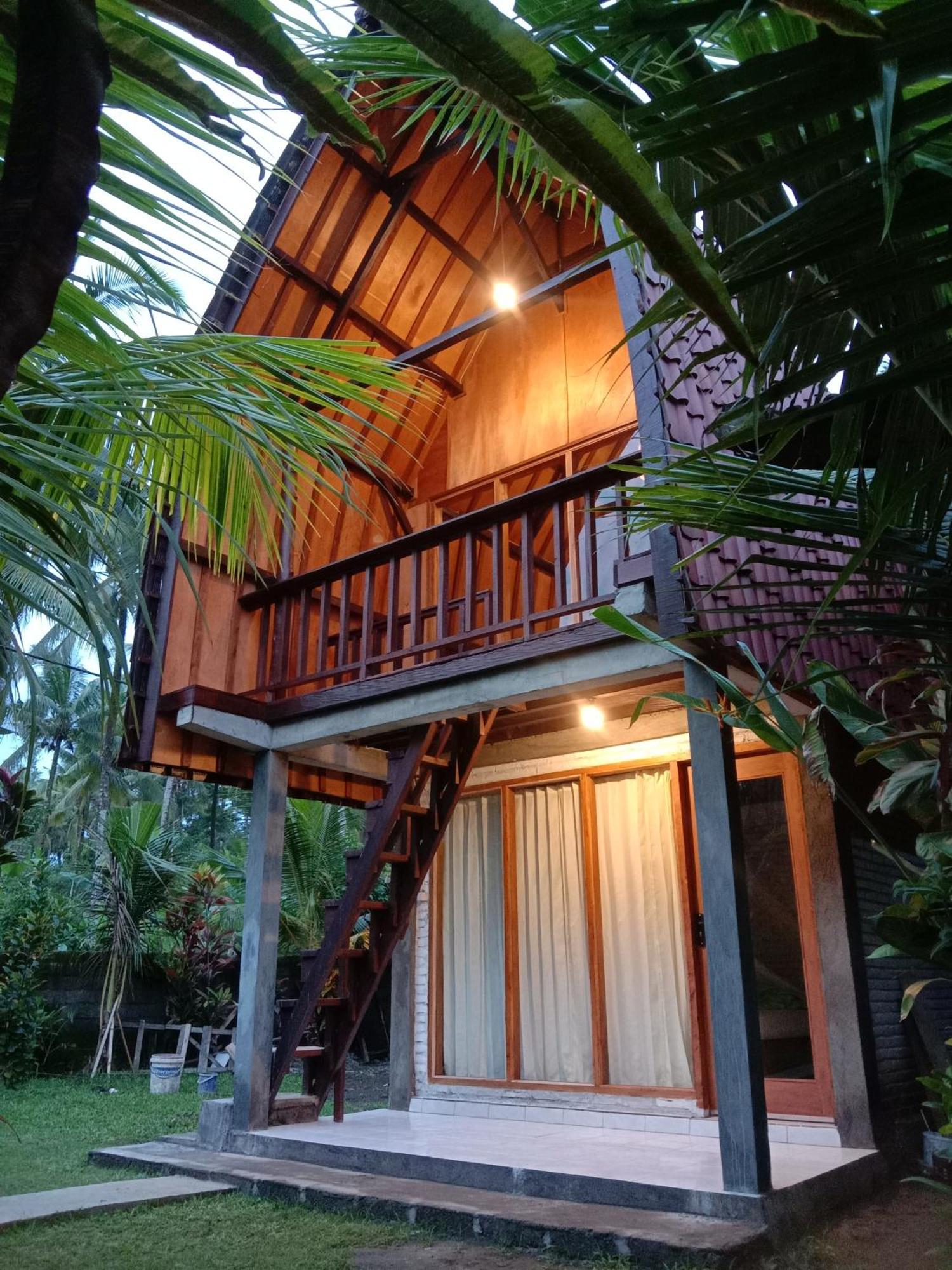 Jungle House - Surf & Stay Pulukan Bagian luar foto